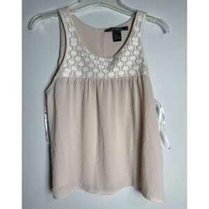 Love Stitch Women's Beige Embroidered Scoop Neck Tank Top